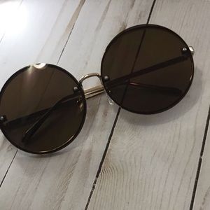 NWOT - Brown Circle Frame Sunglasses